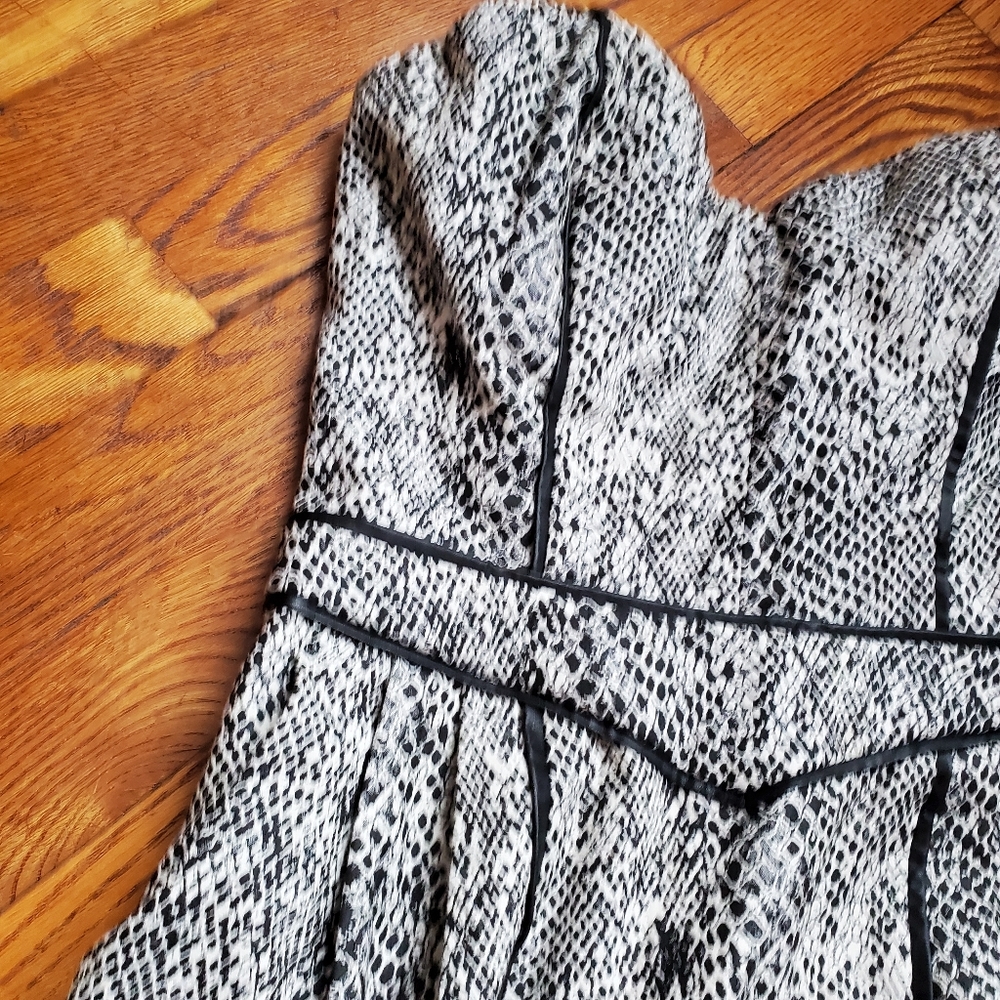 Guess Snakeskin Strapless Python Tulip Dress Size… - image 3